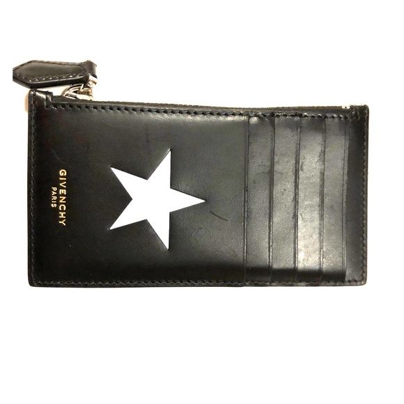 Givenchy Handbags - Givenchy card holder